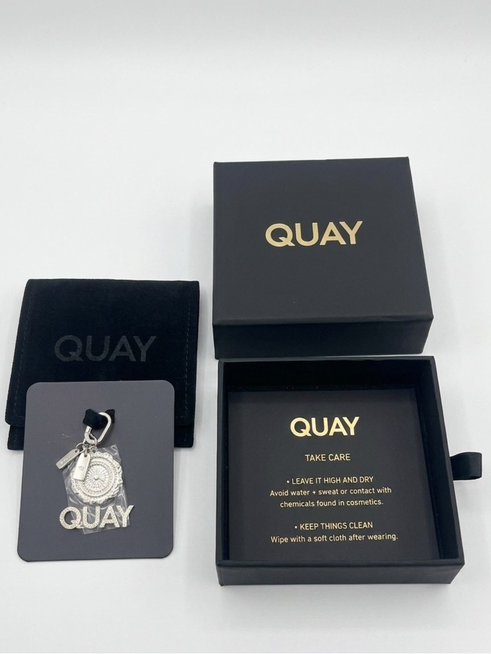 Quay Australia Link Bracelet with Medallion Charm - Picture 4 of 6